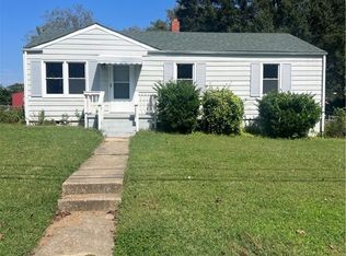 3111 Sussex Dr, Hopewell, VA 23860