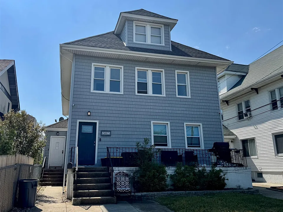 507 Laurelton Blvd #2