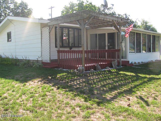 1st image of 12917 Valley Dr
