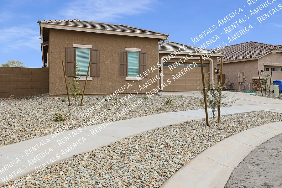 4 Bedroom 3 bath next gen home in Surprise — Photo 4