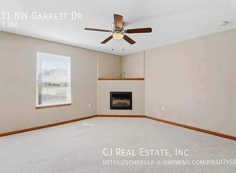 1631 NW Garrett Dr — Photo 2