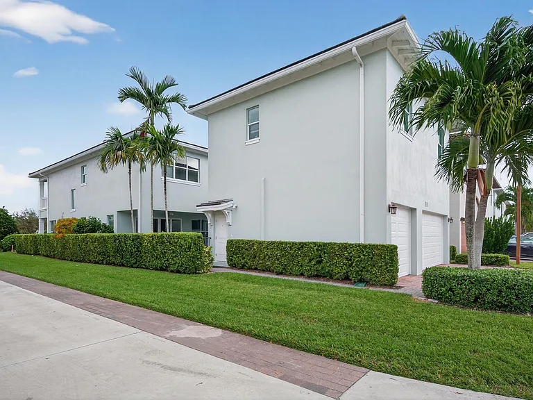 4029 Faraday Way — Photo 4