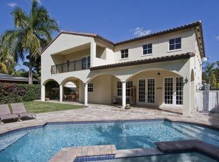 2690 Hilola St, Miami, FL 33133