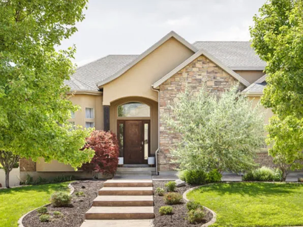 11202 S Sharons Ln, Sandy, UT 84070