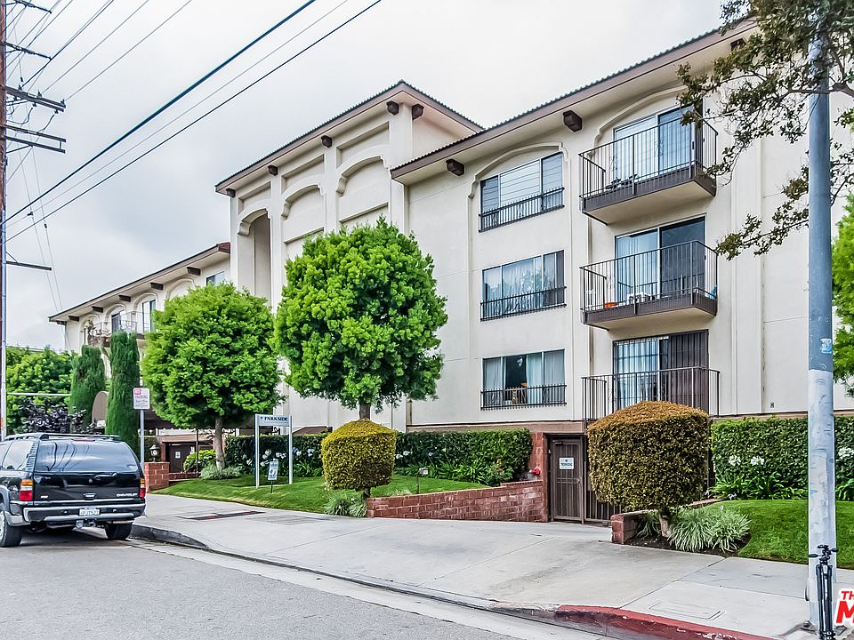 1st image of 12801 Moorpark St Unit 112
