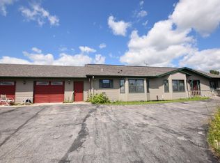 2911 Church Rd, Cedarburg, WI 53012