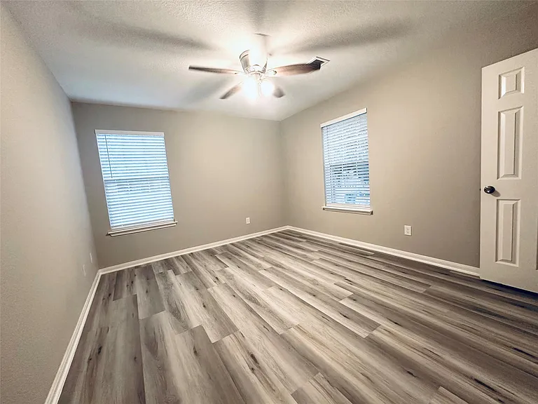 3514 Benjamin Franklin Ln — Photo 18