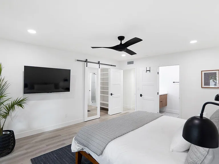7207 N Via De Paesia — Photo 15