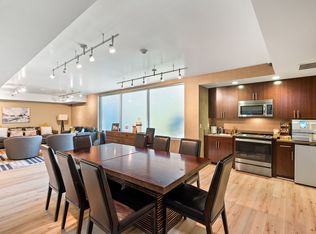 TV Terravita Luxury Residences, Seattle, WA 98122