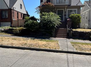 8250 15th Ave NE, Seattle, WA 98115