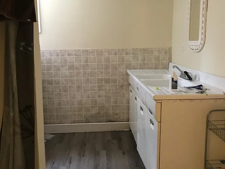 439 Warner St — Photo 10
