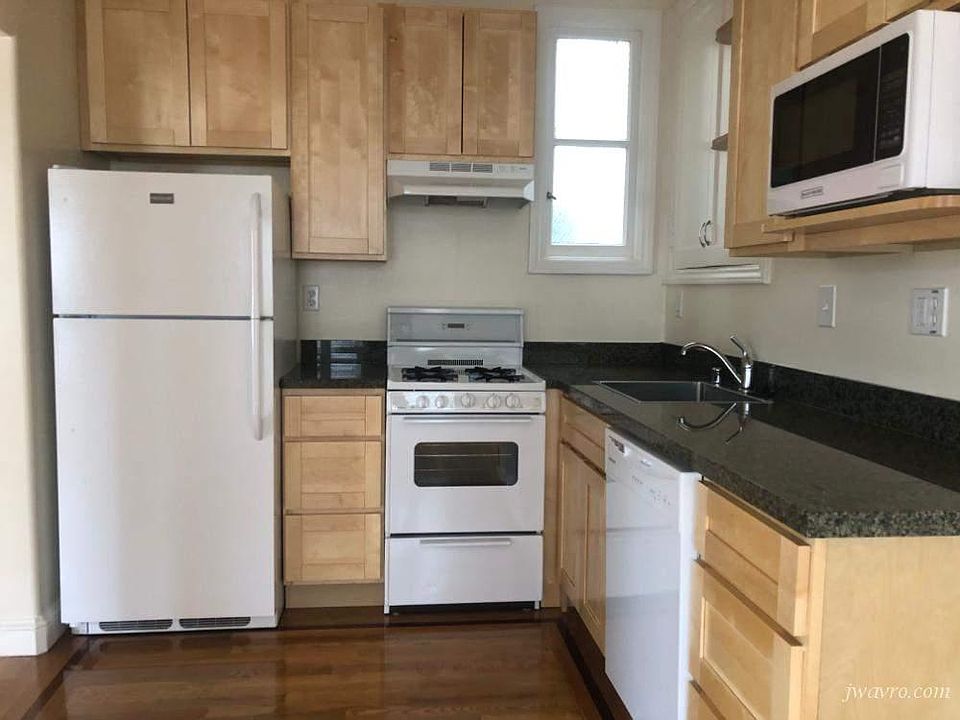 1st image of 1301 York St #4