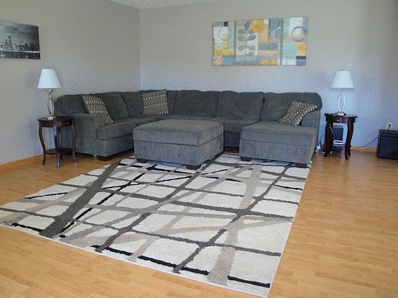 4th image of 178 Glengary Dr