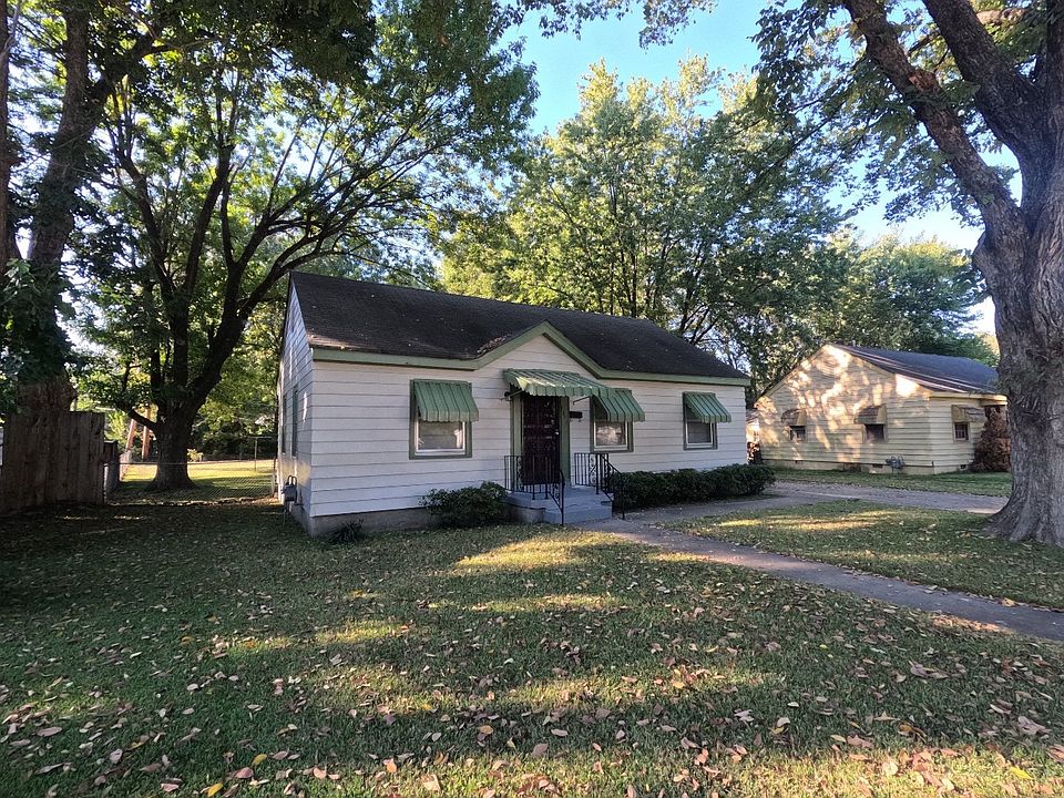 1st image of 1311 Victor Dr