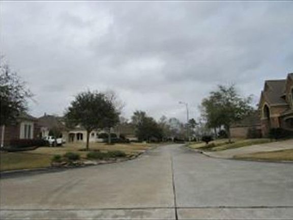 4th image of 6015 Blackstone Creek Ln