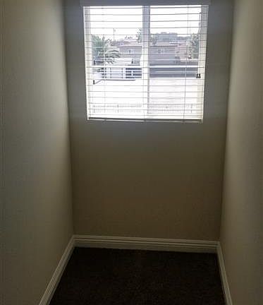 5th image of 851 W 93rd St #C