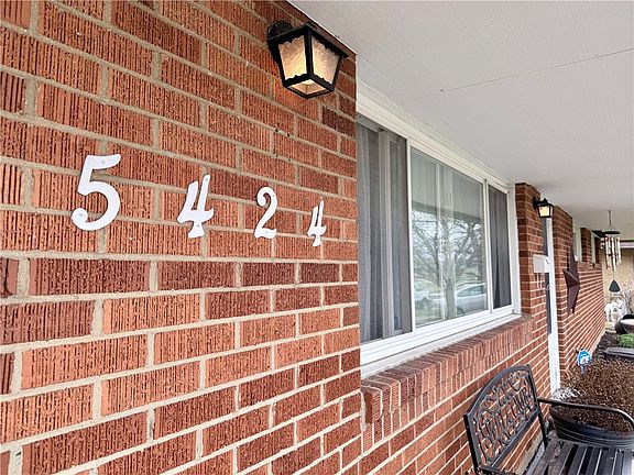 4th image of 5424 Barnard Dr