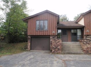 N62W23463 Silver Spring Dr, Sussex, WI 53089