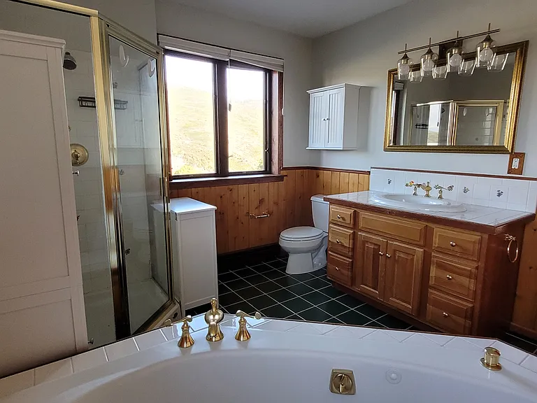 202 Blue Creek Trl — Photo 7