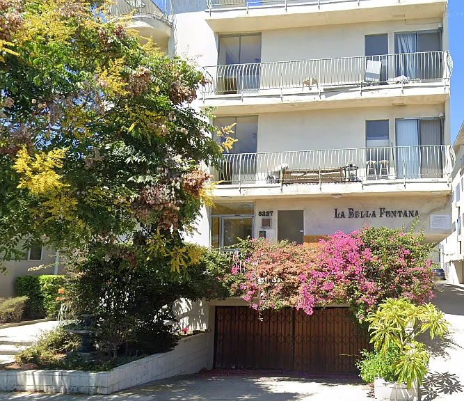 8223 Blackburn Ave. — Photo 1