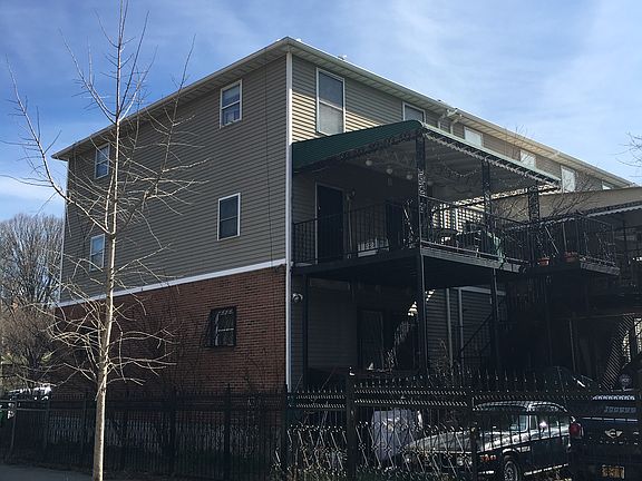 5th image of 590 Saint Marys St