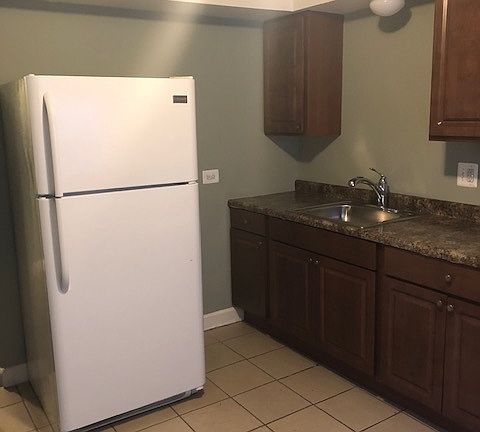 3rd image of 2424 N Kostner Ave #2