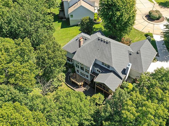 4th image of 1725 Ashford Oaks Ct