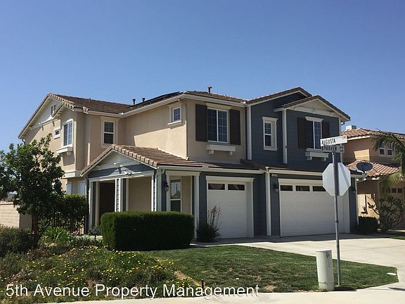 3rd image of 1229 Parkview Dr