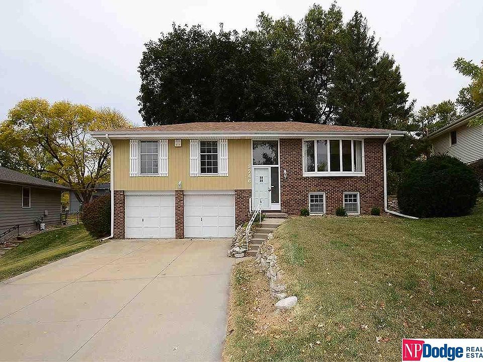 1st image of 9746 Erskine St