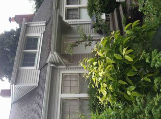 7008 18th Ave NE, Seattle, WA 98115