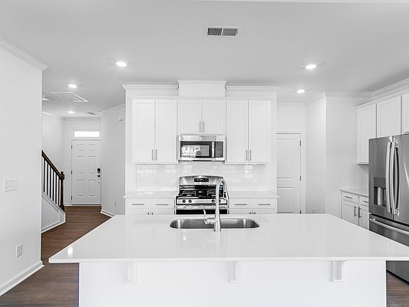 6th image of this home
