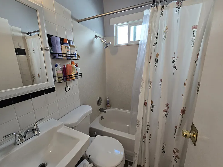 4733 19th Ave NE #11 — Photo 22
