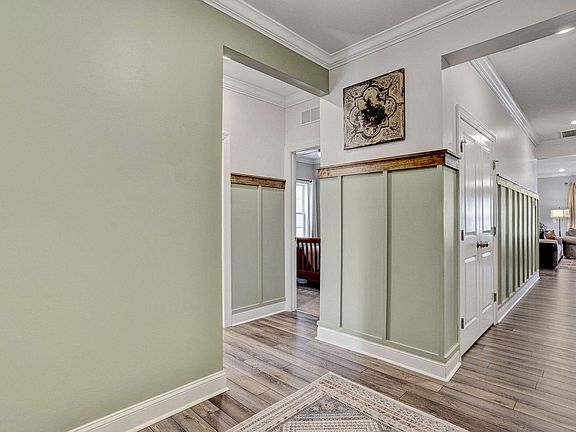 5th image of 244 Chateau Way