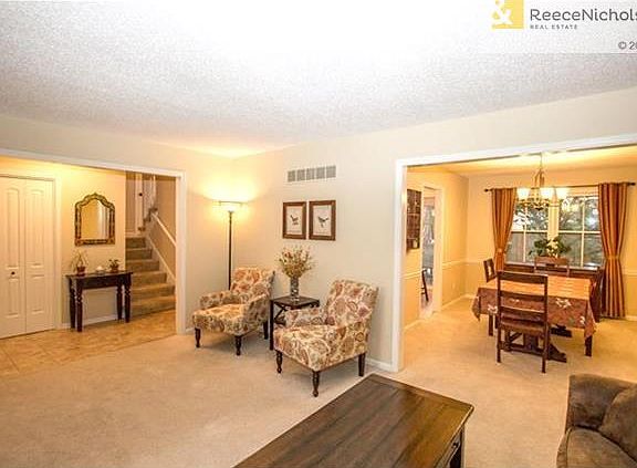 5th image of 978 Wyckwood Dr