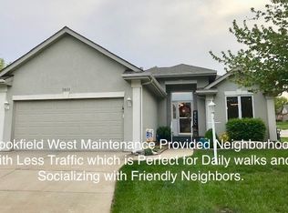 2401 SW Kings Ct, Topeka, KS 66614