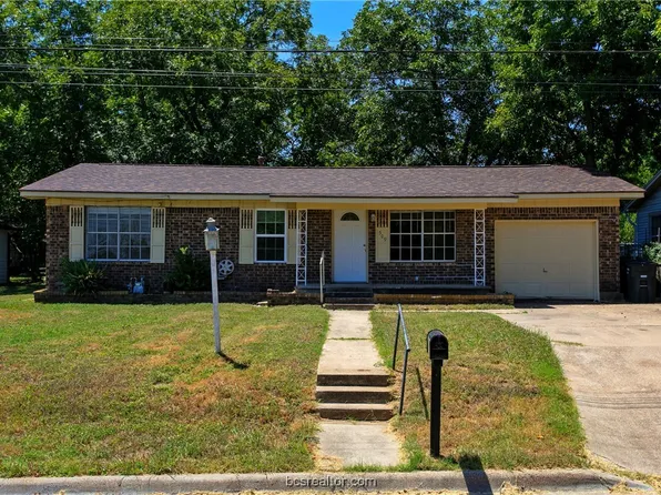 509 N Hill St, Caldwell, TX 77836