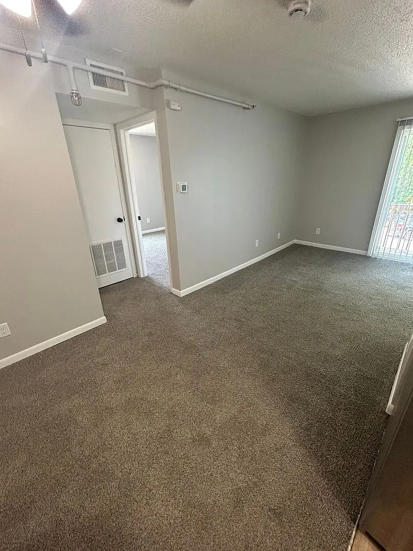 Norwalk Apartment — Photo 4