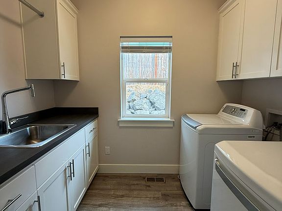 5th image of 367 E 4th St