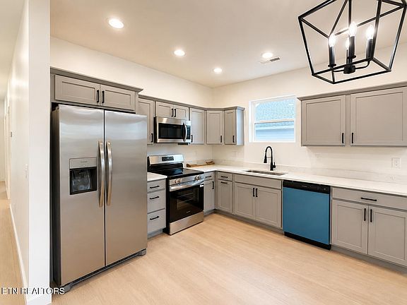 5th image of 2506 Limestone Ct