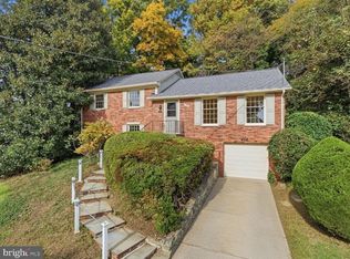 5823 Ogden Ct, Bethesda, MD 20816