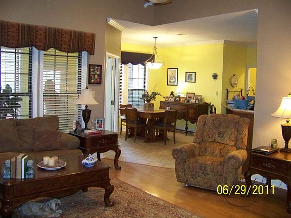 2nd image of 742 Pleasant Woods Dr