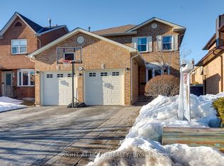 606 Chiron Cres, Pickering, ON L1V 4T5