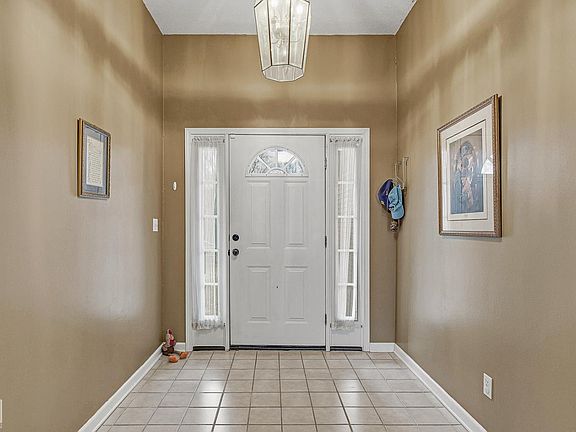 3rd image of 1714 High Ridge Ln