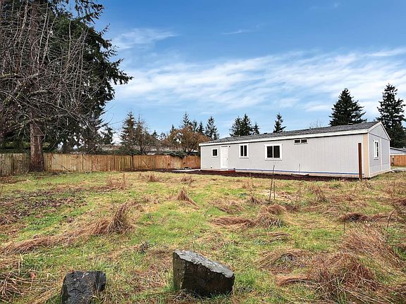5th image of 11713 242nd Avenue Ct E