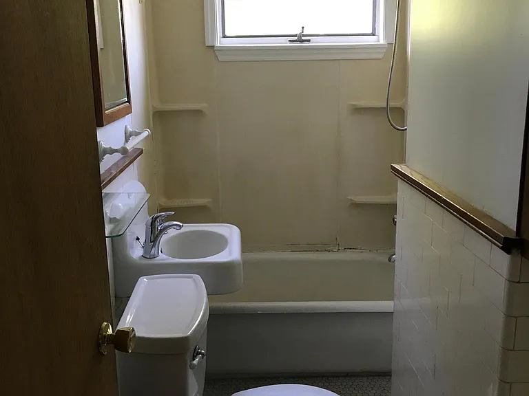 123 Mayfield St #2 — Photo 12
