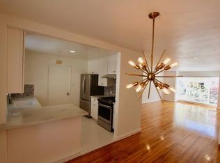 451 San Vicente Blvd APT 19, Santa Monica, CA 90402