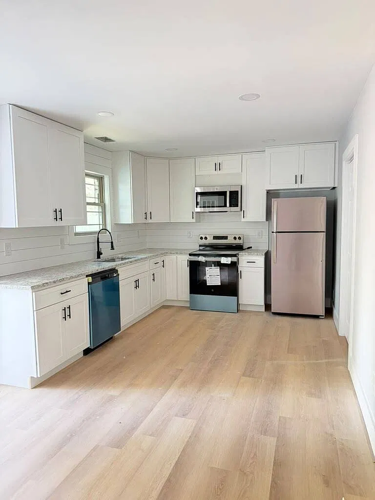 3592 Hopkins Ct — Photo 1