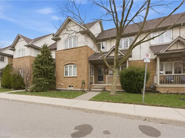 100 Beddoe Dr #25, Hamilton, ON L8P 4Z2