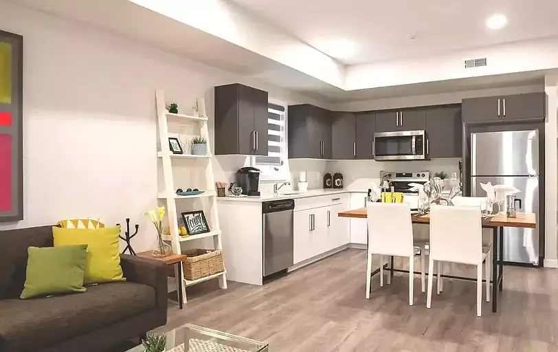 2 bed, 2.0 bath, 960 sqft, $1,615 — Photo 2