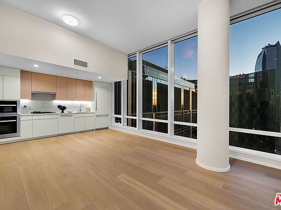 3rd image of 877 Francisco St APT 2211